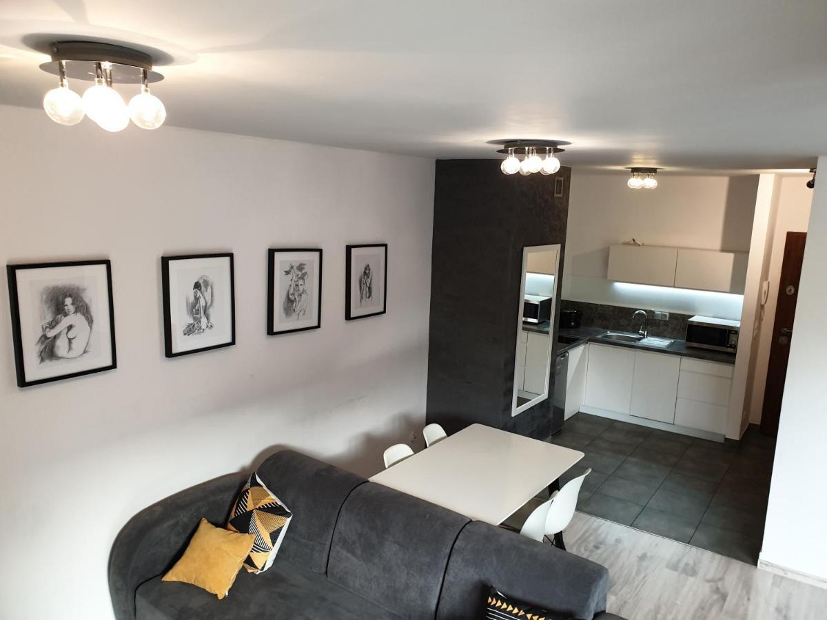 Tk Apartments Grabiszynska Wrocław Kültér fotó